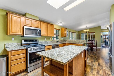 2318 E Hoctor Rd Williams-38