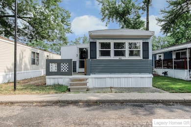 961 Dolphin St SW unit 13, Wyoming, MI 49509 - photo 2