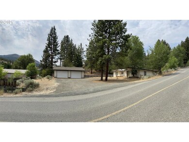 205 Nugget St, Canyon City, OR 97820 - photo 3