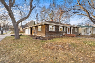 406 2nd St N, Bayport, MN 55003 - photo 5