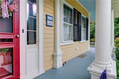 244 Metacom Ave, Bristol, RI 02809 - photo 3