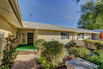 9893 W Spanish Moss Ct, Sun City, AZ 85373 - photo 5