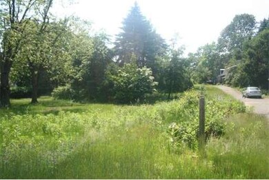 297 West St, Ludlow, MA 01056 - photo 2