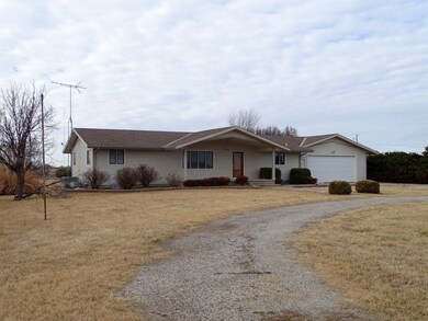 1021 N Ridge Rd unit 1019 N Ridge Rd, Wellington, KS 67152 - photo 4