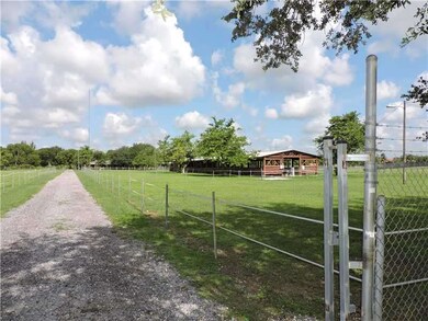 24430 SW 157 Ave, Miami, FL 33031 - photo 4