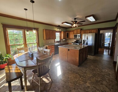 breakfast room