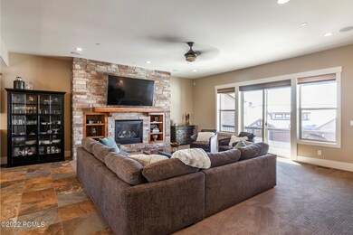 1_Great-Room_high_3810961