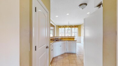 3431 Deerfield Rd-190713_12146942
