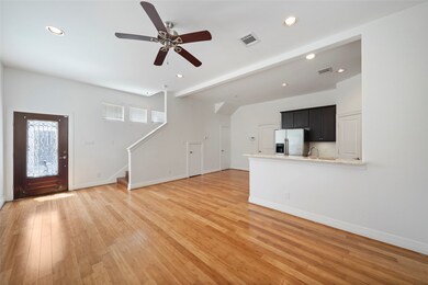 724 Link Rd, Houston, TX 77009 - photo 4