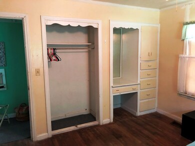 Rear Bedroom Desk and Closet