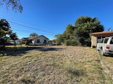 303 Glenoak Dr, San Antonio, TX 78220 - photo 6