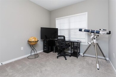 9640 Marnewood Dr, Johnston, IA 50131 - photo 2