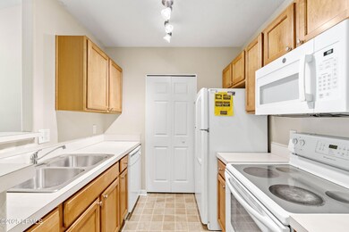301 Plantation Point-18