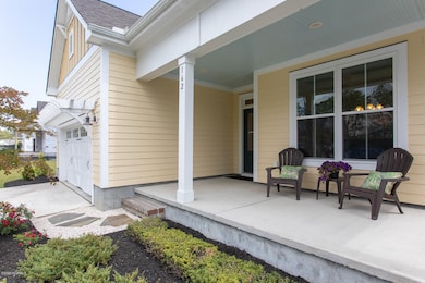 07_162TwiningRoseLn7_mls