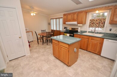 38 Swift Run Dr, Sicklerville, NJ 08081 - photo 3