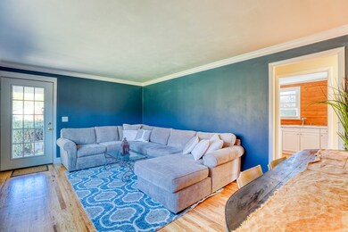 142 Homestead Ave, Holyoke, MA 01040 - photo 6