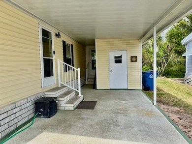 409 Lake Ontario Dr, Mulberry, FL 33860 - photo 2