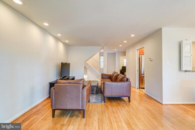 10444 Parthenon Ct, Bethesda, MD 20817 - photo 7