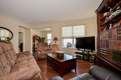 990 Laguna Ln, Pingree Grove, IL 60140 - photo 4