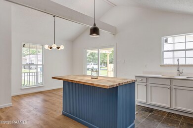 11-web-or-mls-100 Southfork Dr-11