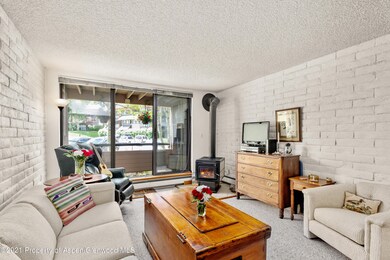 217Vine#217_HiRes_210607003