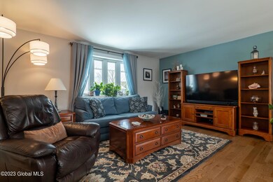 135 Horstman Dr, Schenectady, NY 12302 - photo 7