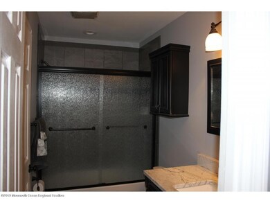 04-updated main bath