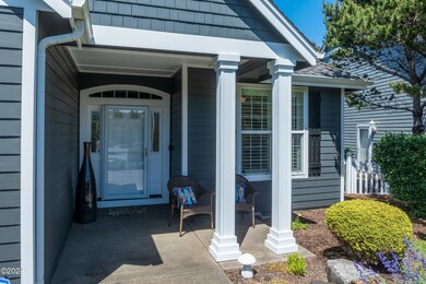 5705 SW Barnacle Ct, South Beach, OR 97366 - photo 3