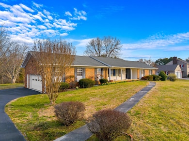 002-1561LaurelHillsCircle-JeffersonCity-