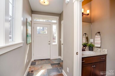 1064 SE Leonel Ln, Bend, OR 97702 - photo 2