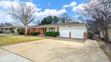 352 Hurst Dr, Bedford, TX 76022 - photo 3