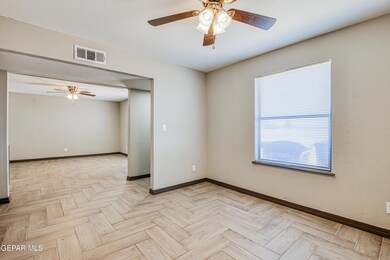 7814 Craddock Ave, El Paso, TX 79915 - photo 7