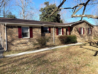 168 Sherwood Dr, Manchester, TN 37355 - photo 2