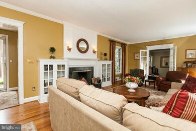 7115 Wardman Rd, Baltimore, MD 21212 - photo 3