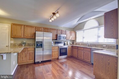 15468 Waters Creek Dr, Centreville, VA 20120 - photo 7