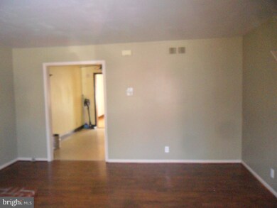 521 W 11th St, New Castle, DE 19720 - photo 3