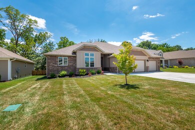 930 E Thorndale Dr, Nixa, MO 65714 - photo 2