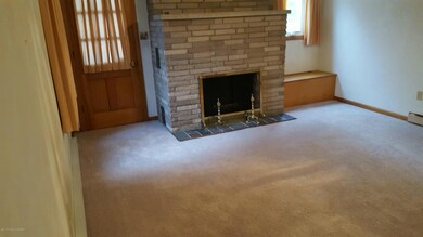 548 W Foothills Dr, Drums, PA 18222 - photo 4