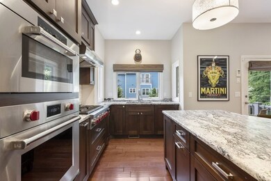 131 Hyde St, Newton Highlands, MA 02461 - photo 7