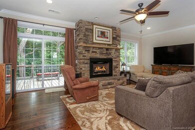 Transom-topped sliders to deck bring in great natural light
