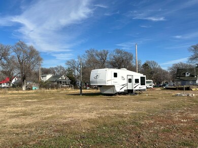 518 W 5th St, Long Pine, NE 69217 - photo 5