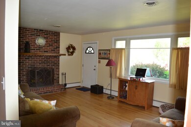 1320 Murgatroyd Rd, Fallston, MD 21047 - photo 3