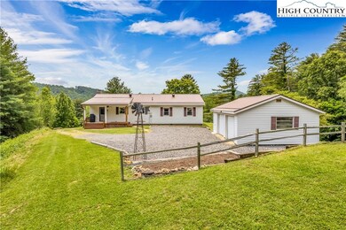 526 Knob Hill Dr, Todd, NC 28684 - photo 3