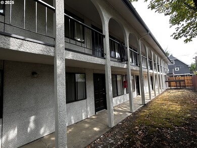 1479 High St, Eugene, OR 97401 - photo 4