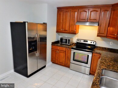 1513 Kingsway Dr, Gambrills, MD 21054 - photo 5