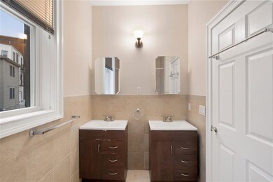 211 Maple St unit 1, Weehawken, NJ 07086 - photo 5