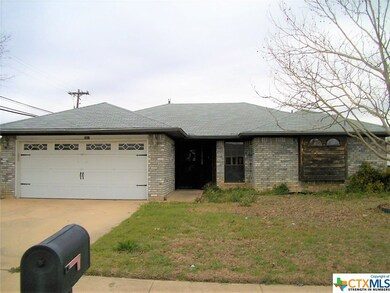 101 E Blancas Dr, Copperas Cove, TX 76522 - photo 2