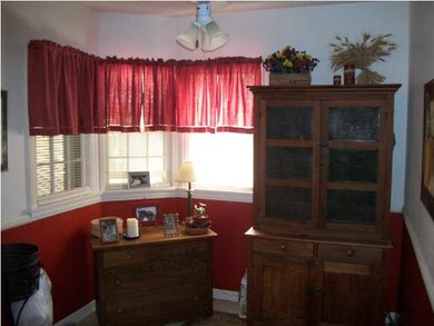 Eating space off kitchen