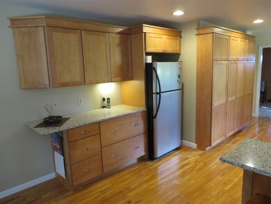 243 Waterman Cir, Saint Johnsbury, VT 05819 - photo 6