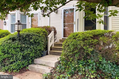 11931 Redtree Way, Reston, VA 20194 - photo 2